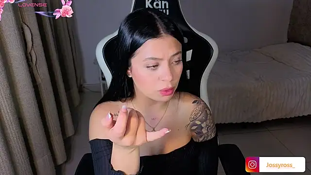 Victoryyy_ live cam on StripChat