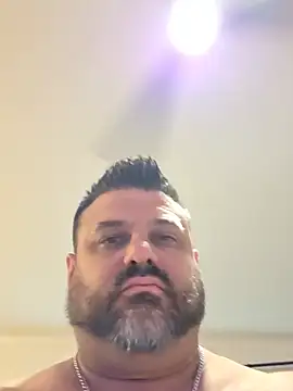 Roddog18 live sex cam