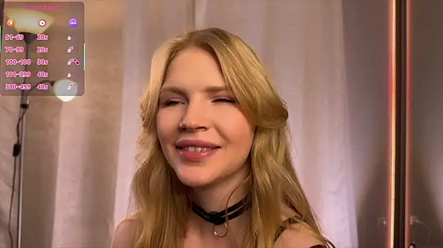 pestiyilinet live cam on StripChat