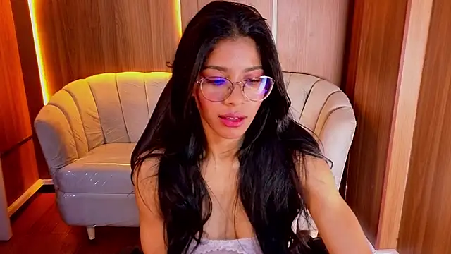 Alina_b_ live cam on StripChat