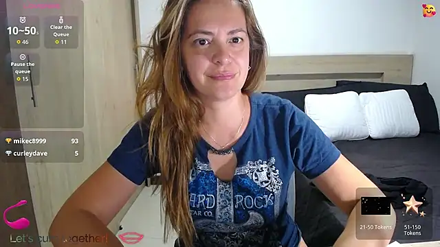 ParisW live cam on StripChat