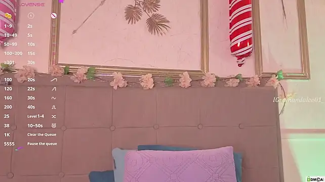 amandalee01 live cam on StripChat