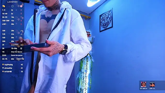 TheBatMansion live sex cam
