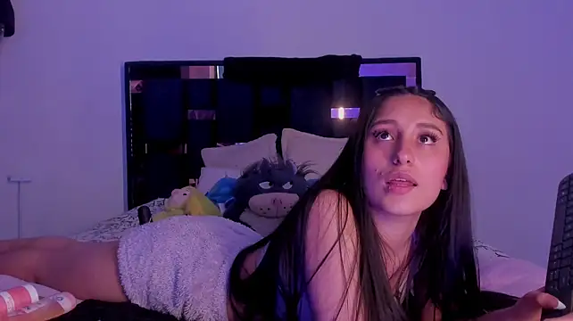 Princesstiny live cam on StripChat