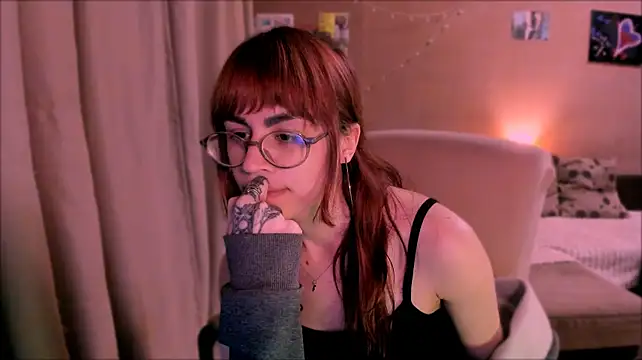 _selectrra live cam on StripChat