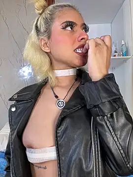 Eva_Feller69