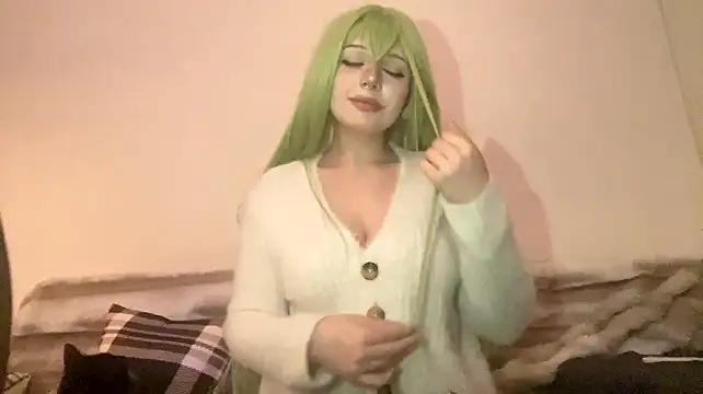 MirraDream live cam on StripChat