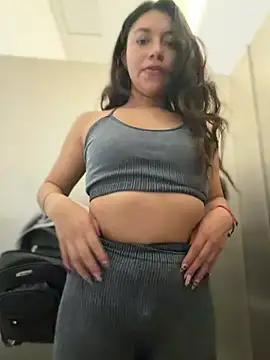 CocoaGigiMuse live sex cam