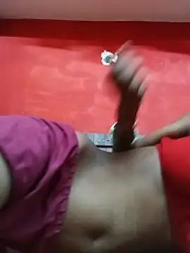 Cuty_kinjal live cam on StripChat