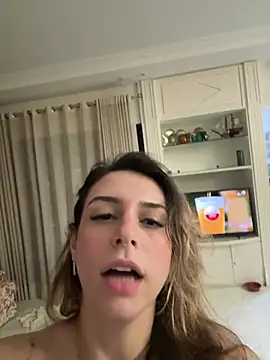 BarbieHotBrazil live cam on StripChat