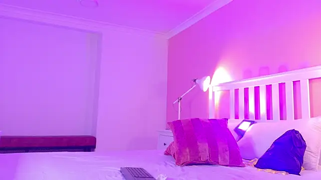 SofiaDiamond_ live cam on StripChat