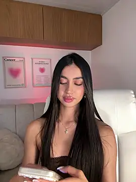 maddy_bronw_ live cam on StripChat