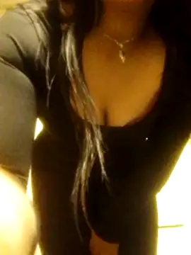 Gaby_lulu live cam on StripChat