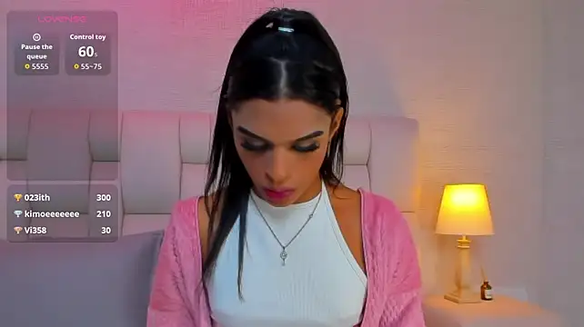 KeitinThompson live cam on StripChat