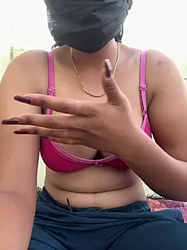 SexySuhana69 live cam on StripChat