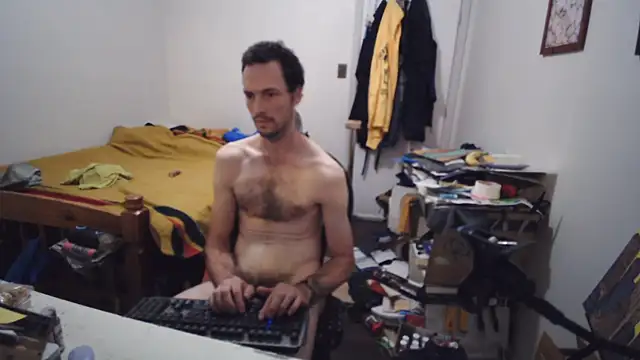 JohnnyMoves live cam on StripChat