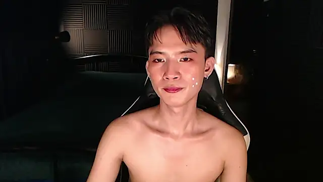 asian_dai live cam on StripChat