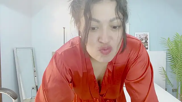 sophia_hadid live cam on StripChat