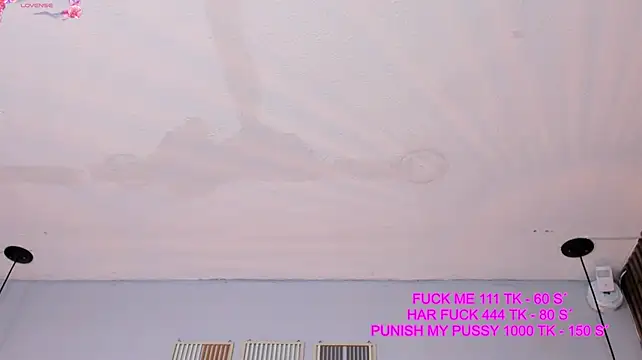 Ashleyy23x live cam on StripChat