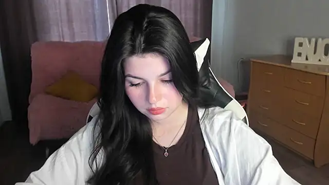KisaModel live sex cam