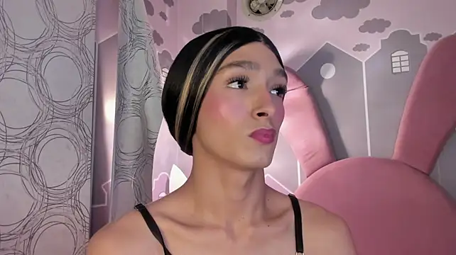 skinny_dolltrans live sex cam