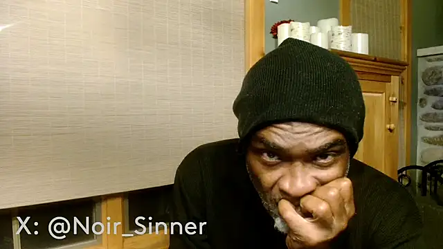 sinnernoir live cam on StripChat