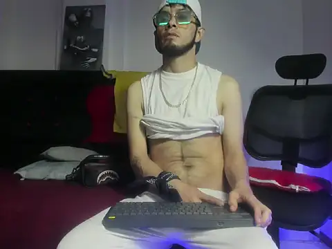 mark_splinter09 live cam on StripChat