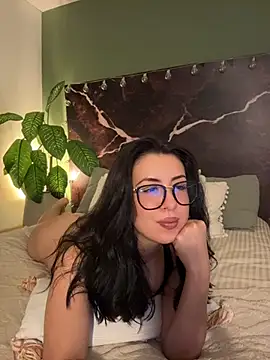 EmaSaenz live sex cam