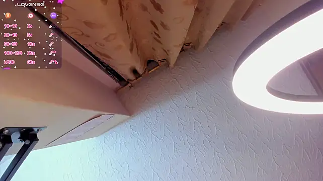 LalilaBrunettee live cam on StripChat