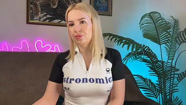 viktoriasekret (F young) - Suck sweety fingers