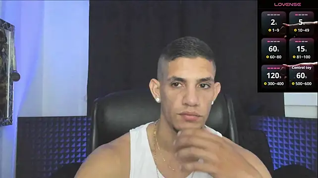 jhonnysnow17 live cam on StripChat