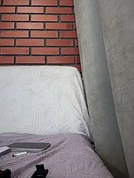 QuietNicole live sex cam