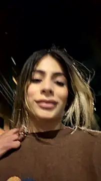 Amara_Velvet_ live cam on StripChat