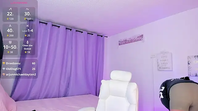 Celestee_21 live cam on StripChat