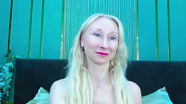 KissDreamm live sex cam