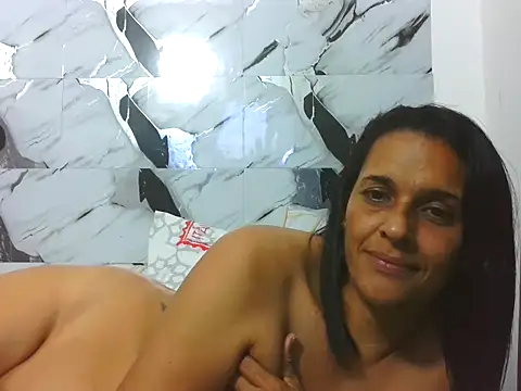 latinbrunettet live sex cam