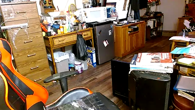 tongueispowerr6d9 live cam on StripChat