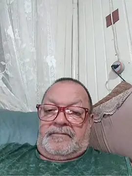 Kitobc live cam on StripChat