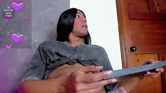 Lucia-sex live cam on StripChat