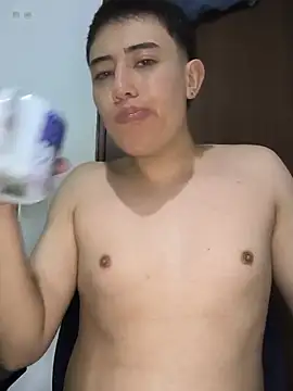 Thiagoo_Vega live cam on StripChat