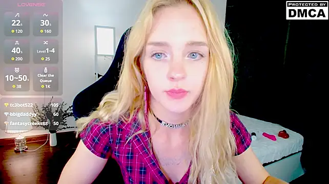Aliceglass__ live cam on StripChat