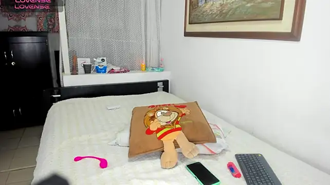 Dara_Bravoo live sex cam