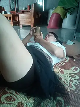 obhd87 live cam on StripChat