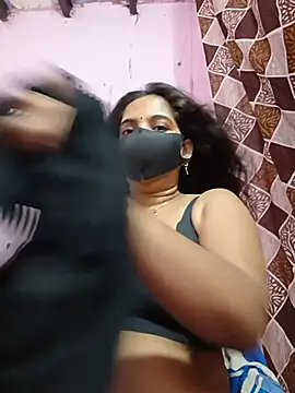 Sassy_kinjal live cam on StripChat