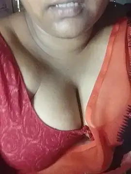 jwala-telugu9 (F milf) - Boobs oil massage