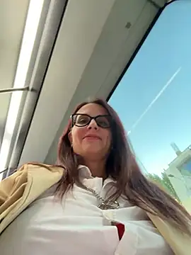 NataKitten live sex cam