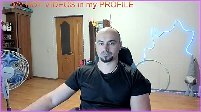 -SexyDaddy- live cam on StripChat