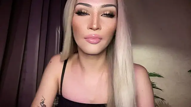 Alicegreenexx live sex cam