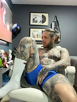 ThomasHells live sex cam
