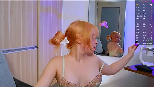 MinaGloww live sex cam